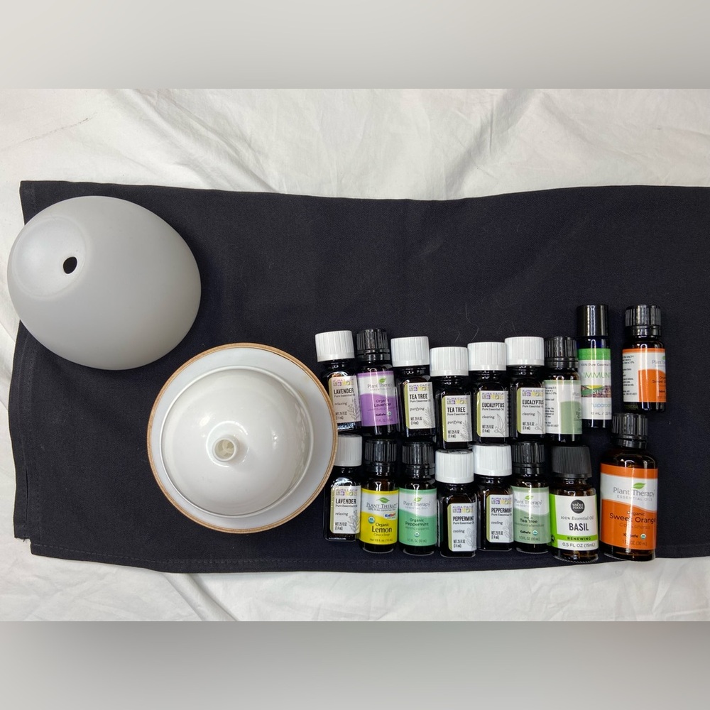 Aroma‎ Diffuser with Essential Oil Set - Picture 5 of 10